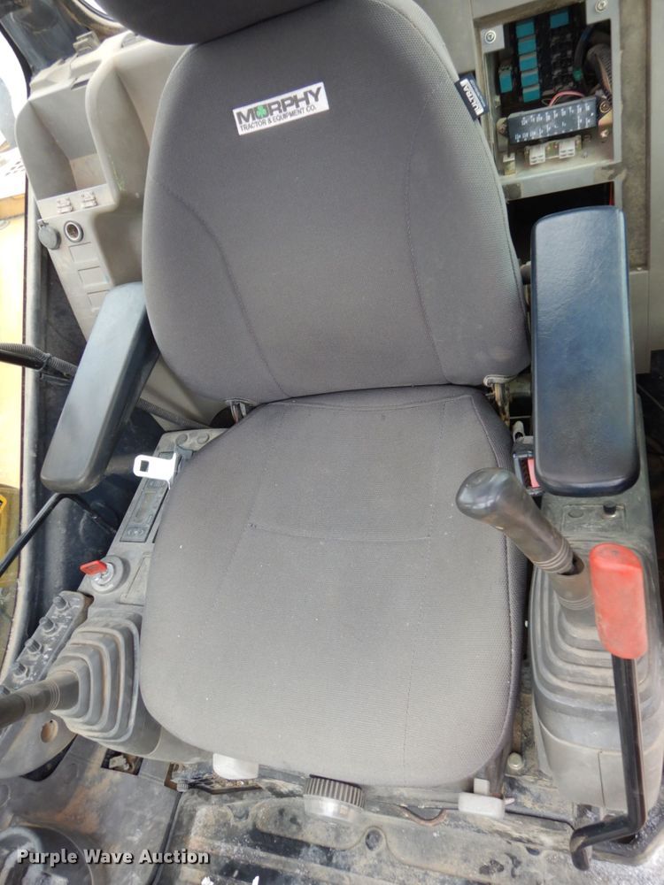 image for item EC9084 2006 John Deere 75C mini excavator