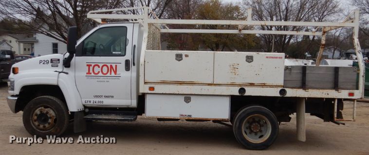 image for item EC9087 2006 GMC C4500 flatbed truck