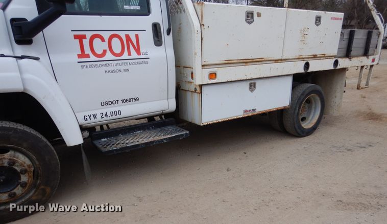 image for item EC9087 2006 GMC C4500 flatbed truck