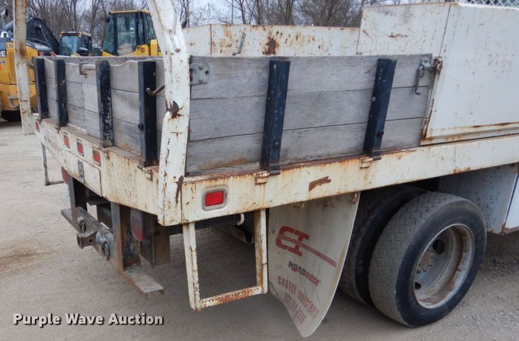 image for item EC9087 2006 GMC C4500 flatbed truck