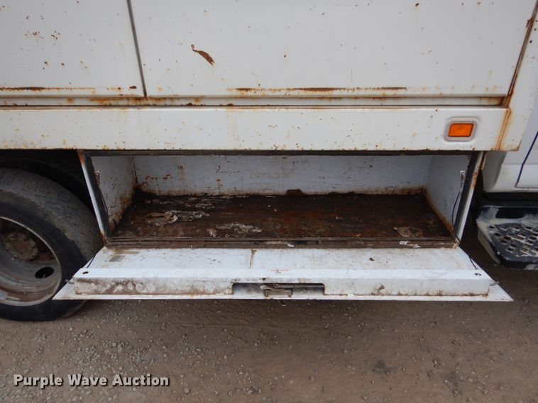 image for item EC9087 2006 GMC C4500 flatbed truck