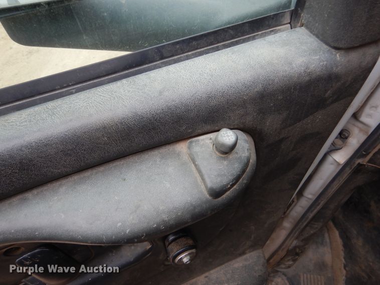 image for item EC9087 2006 GMC C4500 flatbed truck