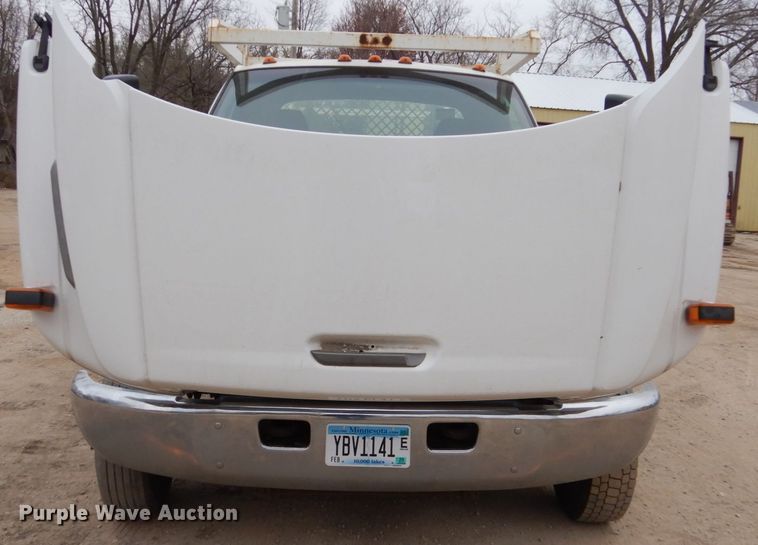 image for item EC9087 2006 GMC C4500 flatbed truck