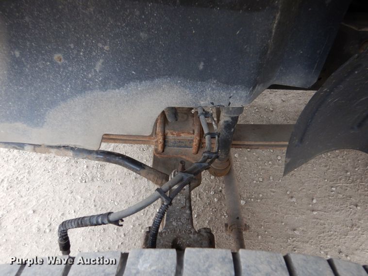 image for item EC9087 2006 GMC C4500 flatbed truck