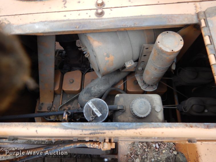 image for item EC9088 1988 Case 850D dozer