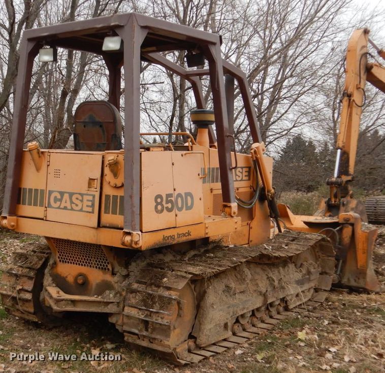 image for item EC9089 1991 Case 850D dozer