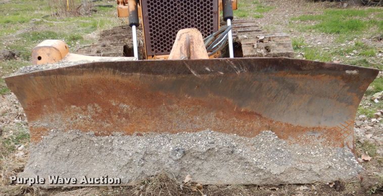 image for item EC9089 1991 Case 850D dozer