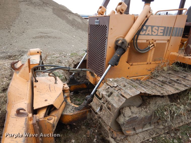 image for item EC9089 1991 Case 850D dozer