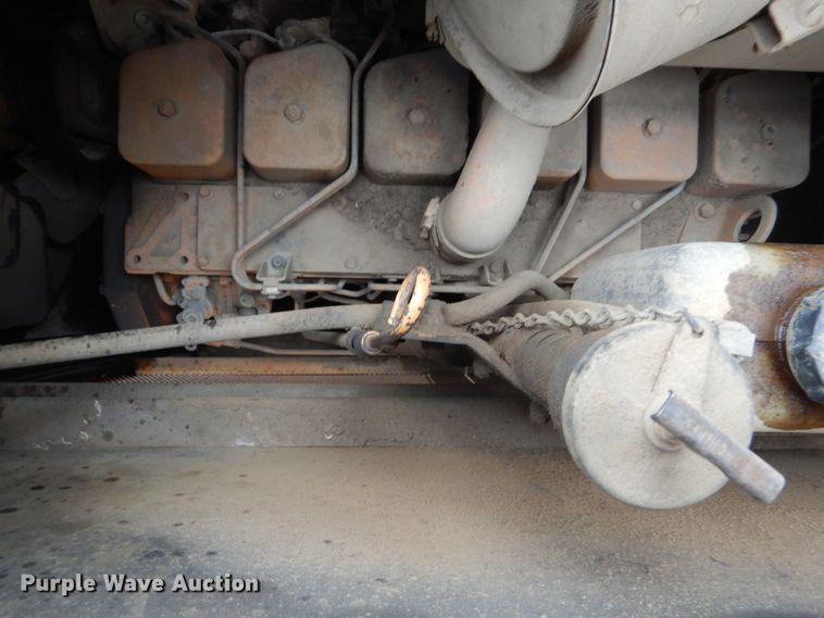 image for item EC9089 1991 Case 850D dozer