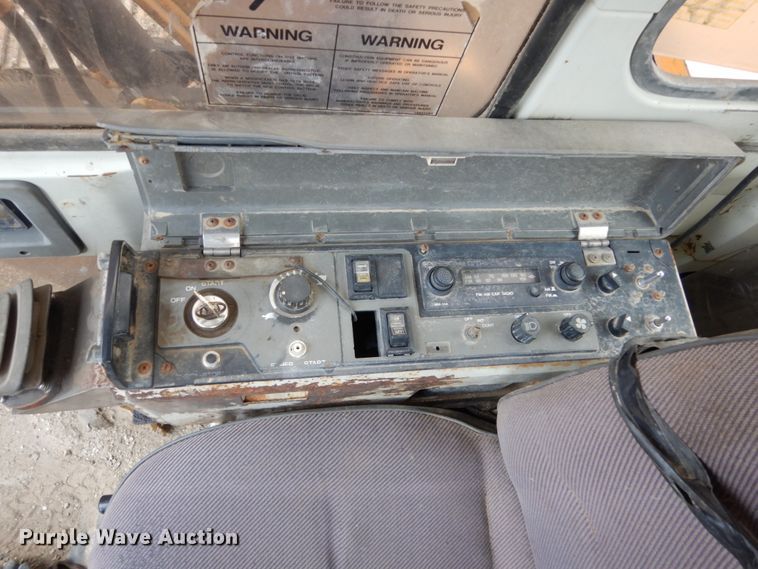 image for item EC9090 1994 Case 9010 excavator