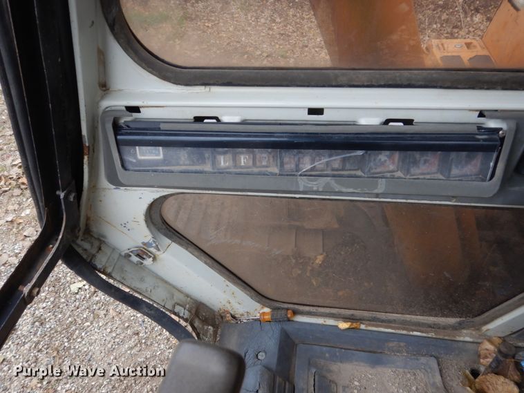 image for item EC9090 1994 Case 9010 excavator