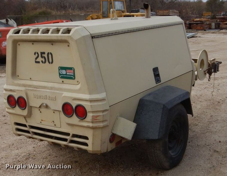 image for item EC9113 2005 Ingersoll Rand P250WJD air compressor