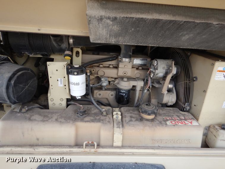 image for item EC9113 2005 Ingersoll Rand P250WJD air compressor