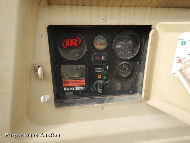 image for item EC9113 2005 Ingersoll Rand P250WJD air compressor