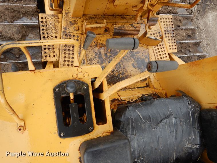 image for item EC9114 1987 Caterpillar D4H dozer