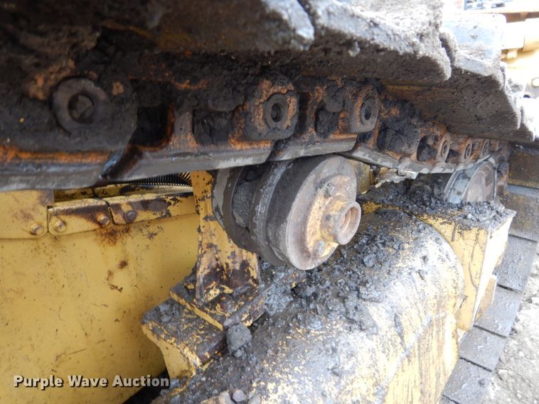 image for item EC9114 1987 Caterpillar D4H dozer