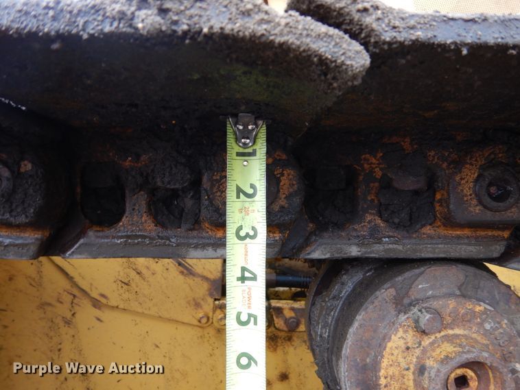 image for item EC9114 1987 Caterpillar D4H dozer