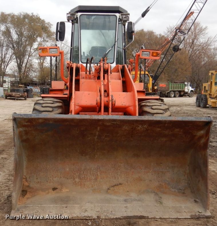 image for item EC9115 1994 Daewoo Mega 200 wheel loader