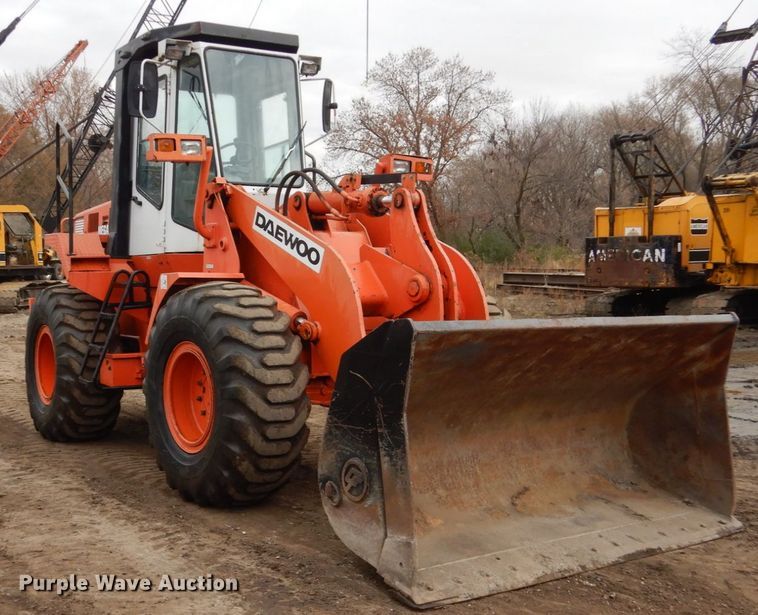 image for item EC9115 1994 Daewoo Mega 200 wheel loader