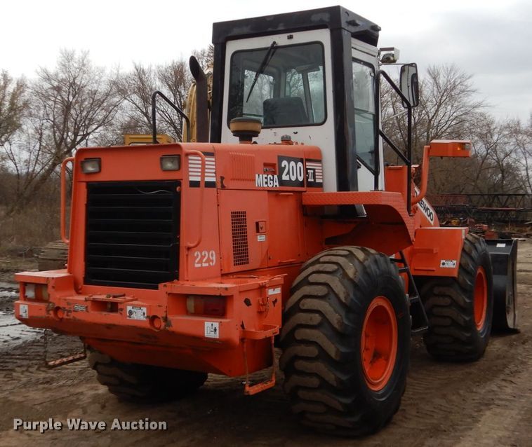 image for item EC9115 1994 Daewoo Mega 200 wheel loader