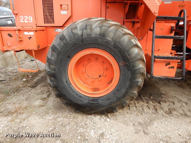 image for item EC9115 1994 Daewoo Mega 200 wheel loader