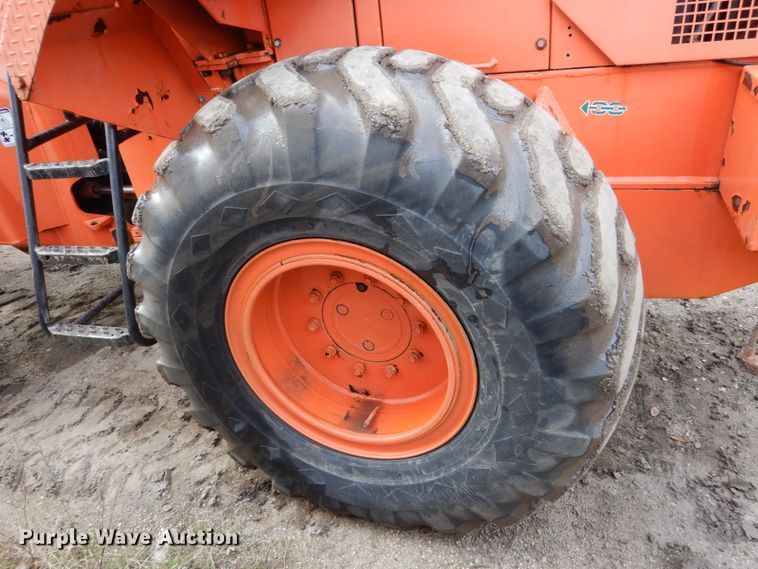 image for item EC9115 1994 Daewoo Mega 200 wheel loader