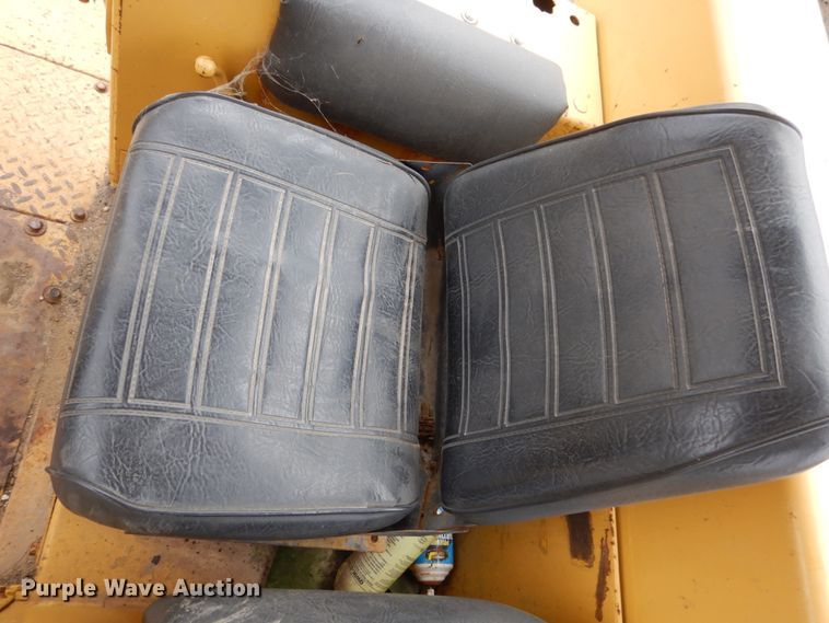 image for item EC9116 1979 Caterpillar D6D dozer