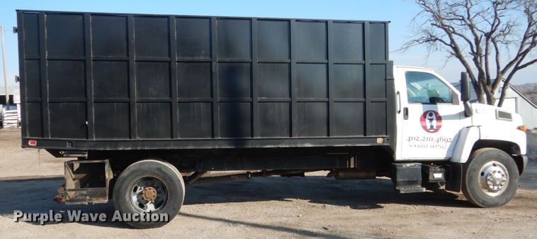 image for item EC9132 2003 GMC 7500 dump truck