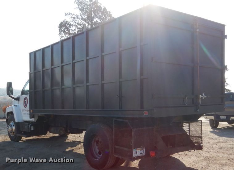 image for item EC9132 2003 GMC 7500 dump truck