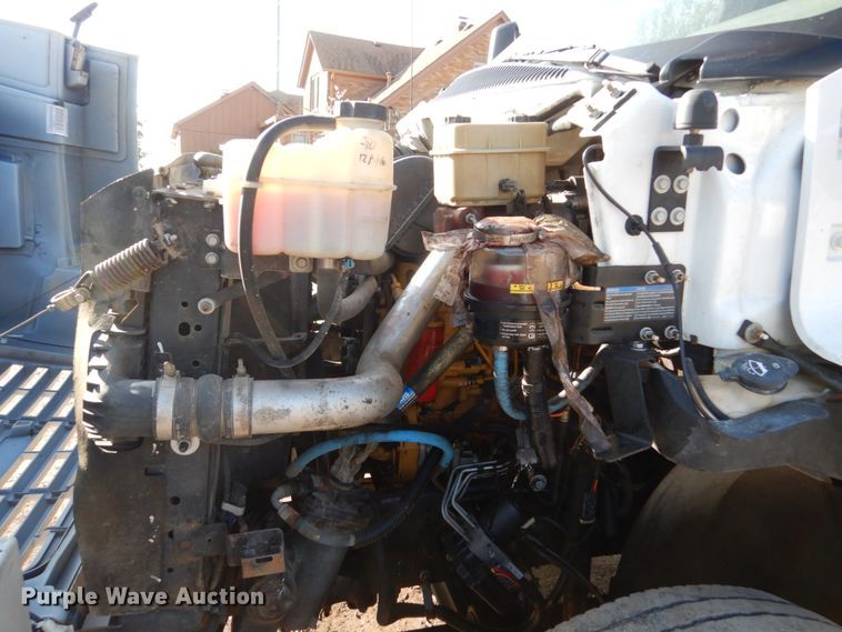 image for item EC9132 2003 GMC 7500 dump truck