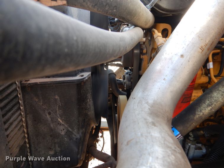 image for item EC9132 2003 GMC 7500 dump truck