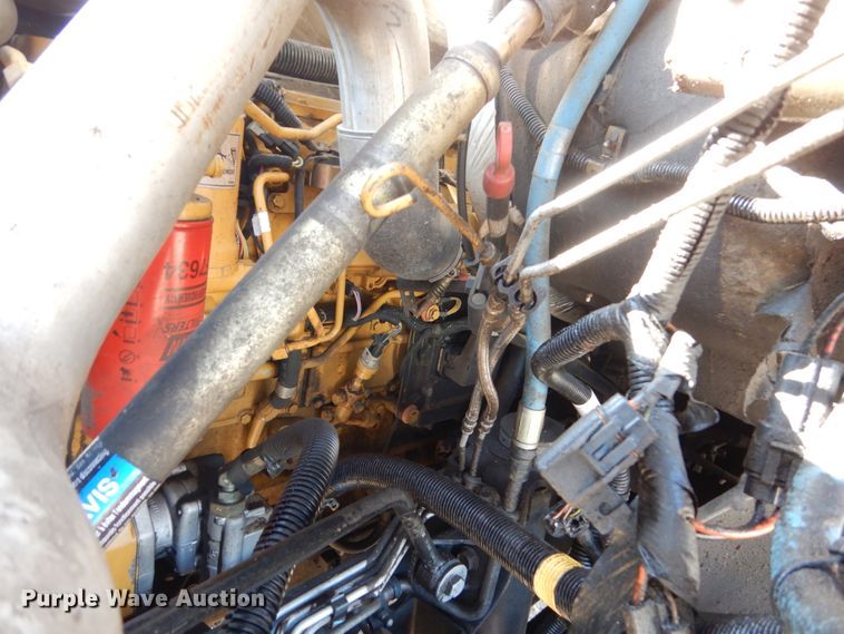 image for item EC9132 2003 GMC 7500 dump truck