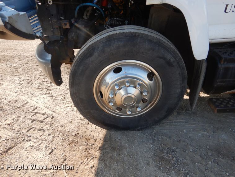 image for item EC9132 2003 GMC 7500 dump truck