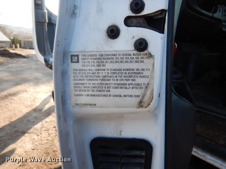 image for item EC9132 2003 GMC 7500 dump truck