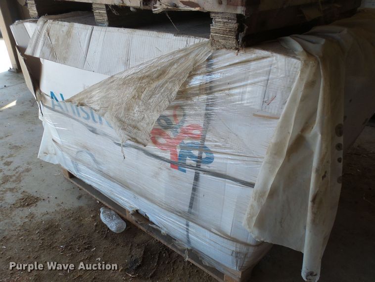 image for item EF9569 Approximately 16 pallets of fiberglass