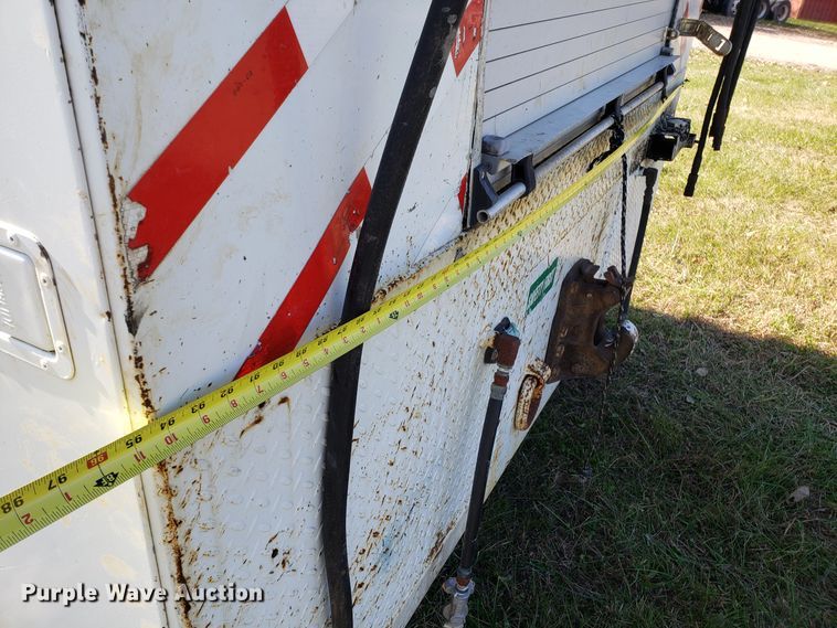 image for item EK9101 2006 International 7400 utility truck