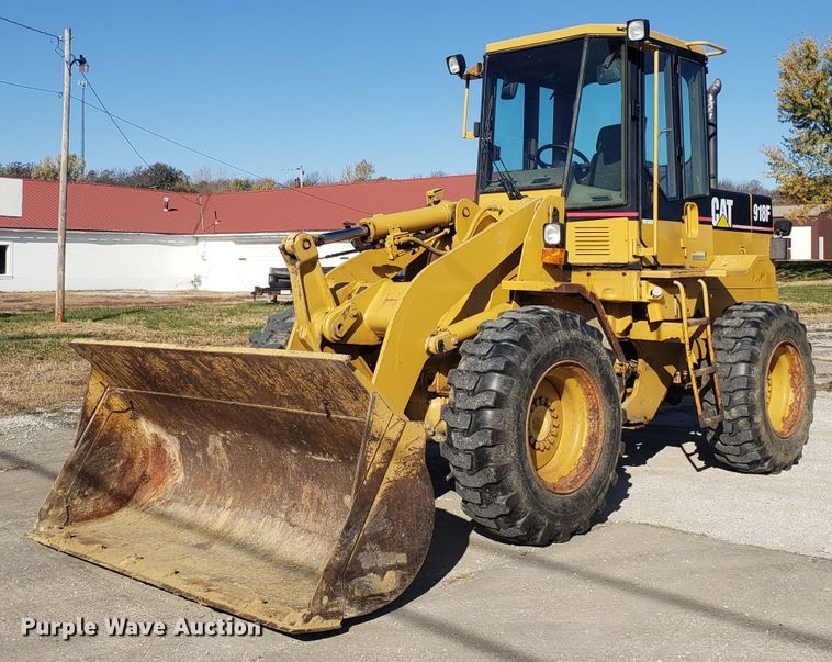 image for item ET9961 1994 Caterpillar 918F wheel loader
