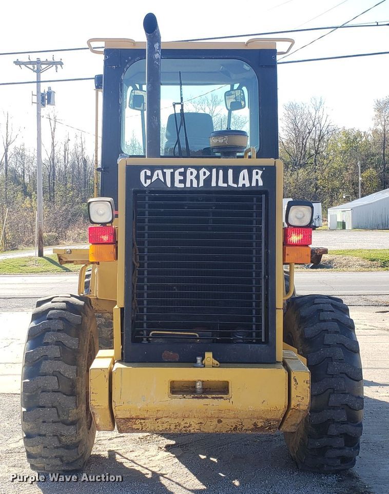 image for item ET9961 1994 Caterpillar 918F wheel loader