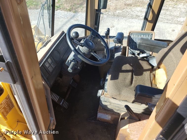 image for item ET9961 1994 Caterpillar 918F wheel loader