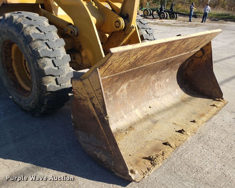 image for item ET9961 1994 Caterpillar 918F wheel loader