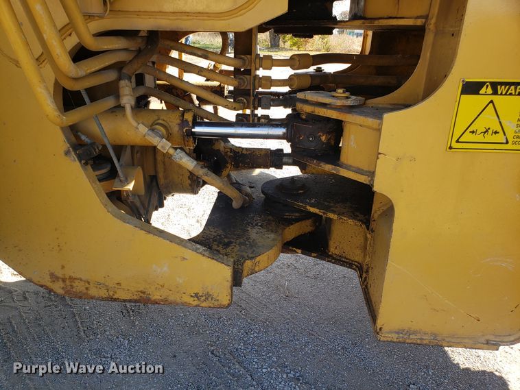 image for item ET9961 1994 Caterpillar 918F wheel loader