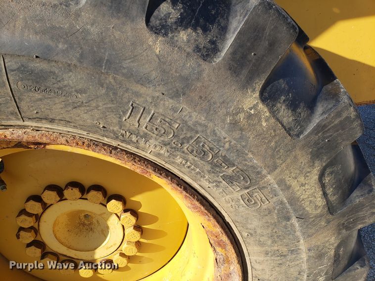 image for item ET9961 1994 Caterpillar 918F wheel loader