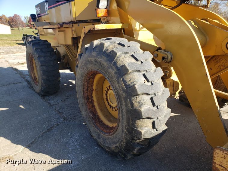 image for item ET9961 1994 Caterpillar 918F wheel loader