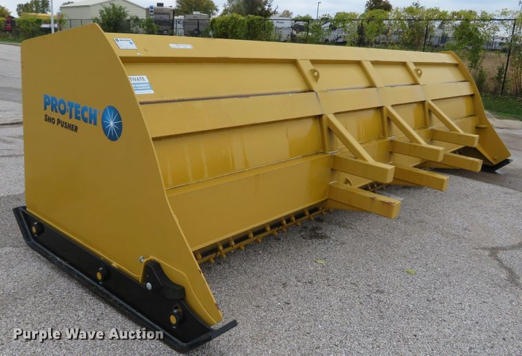 image for item EV9747 Pro-Tech IS16L snow pusher