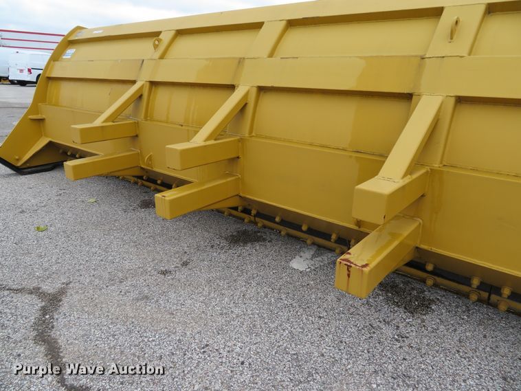 image for item EV9747 Pro-Tech IS16L snow pusher