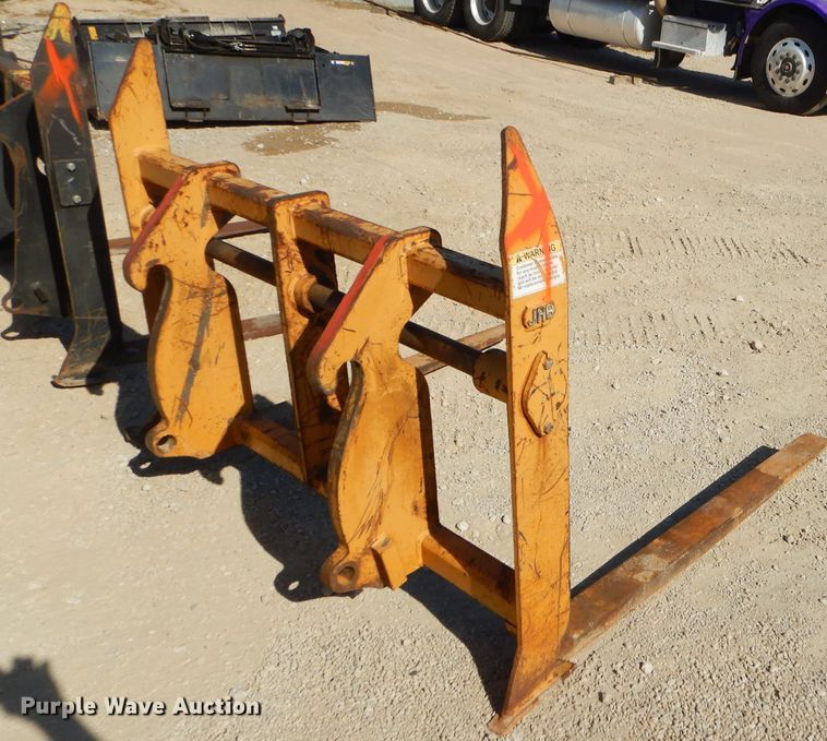 image for item FA9829 JRB 580M 44"L pallet forks