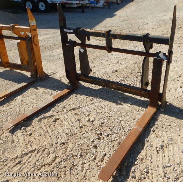 image for item FA9830 JRB 310J 46"L pallet forks