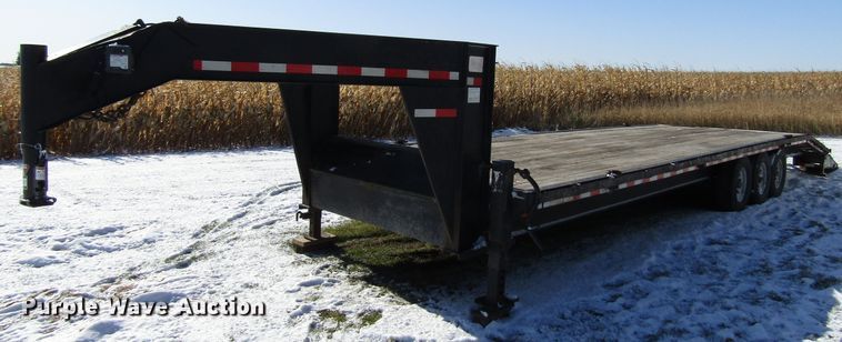 image for item FD9302 2003 Travalong equipment trailer