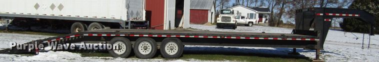 image for item FD9302 2003 Travalong equipment trailer