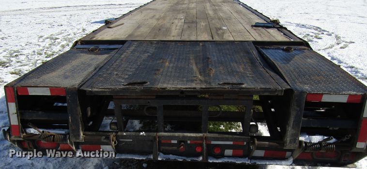 image for item FD9302 2003 Travalong equipment trailer